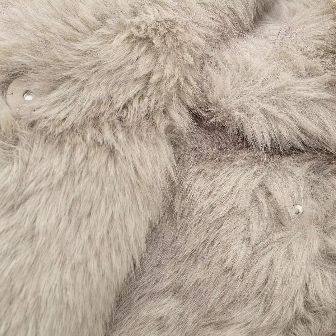 Roxy - Fur Coat